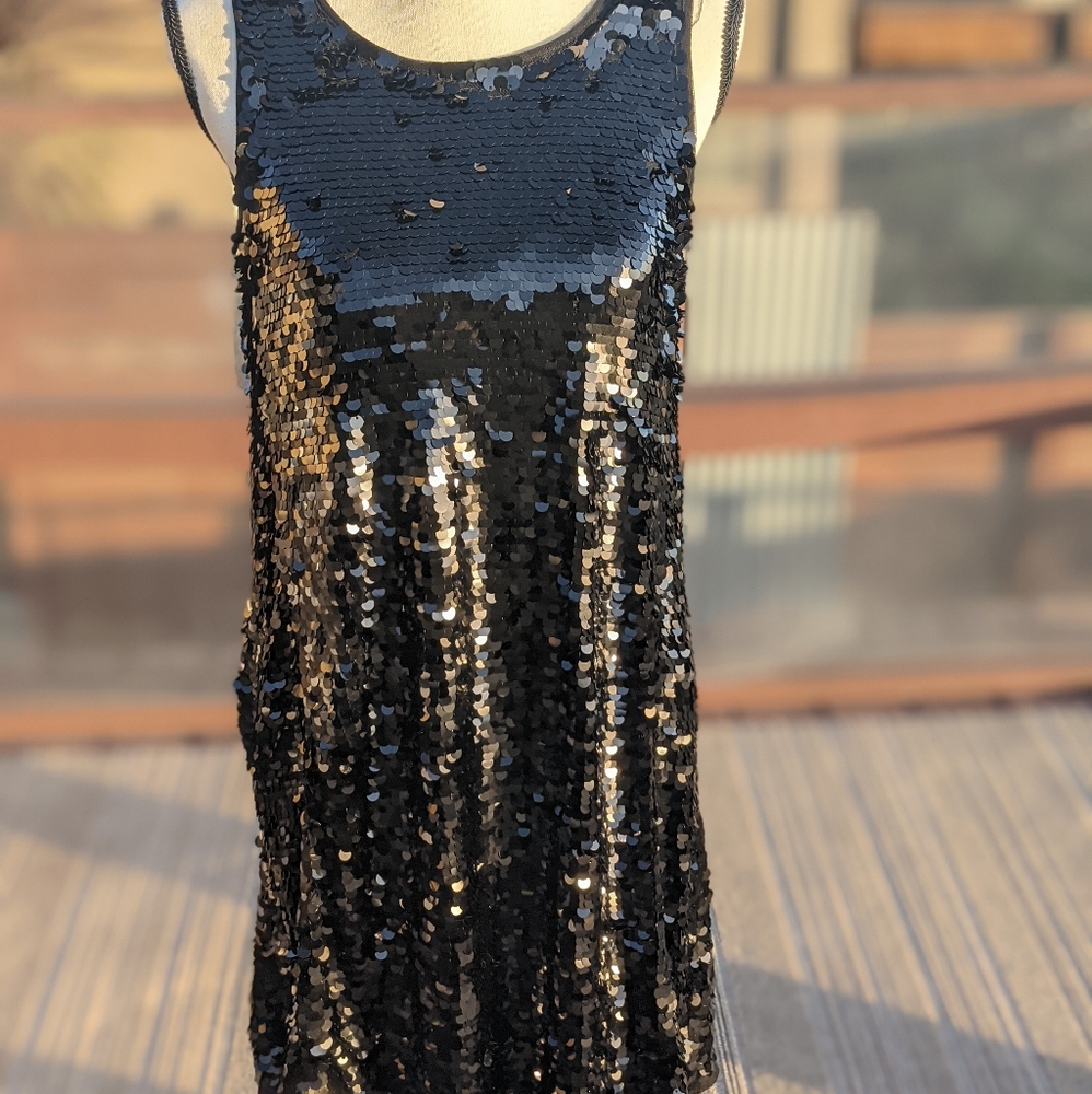 Black sequin swing dress,xs